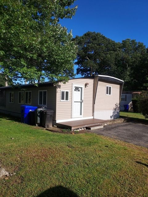 13 Daisy Ave Taunton MA 02780