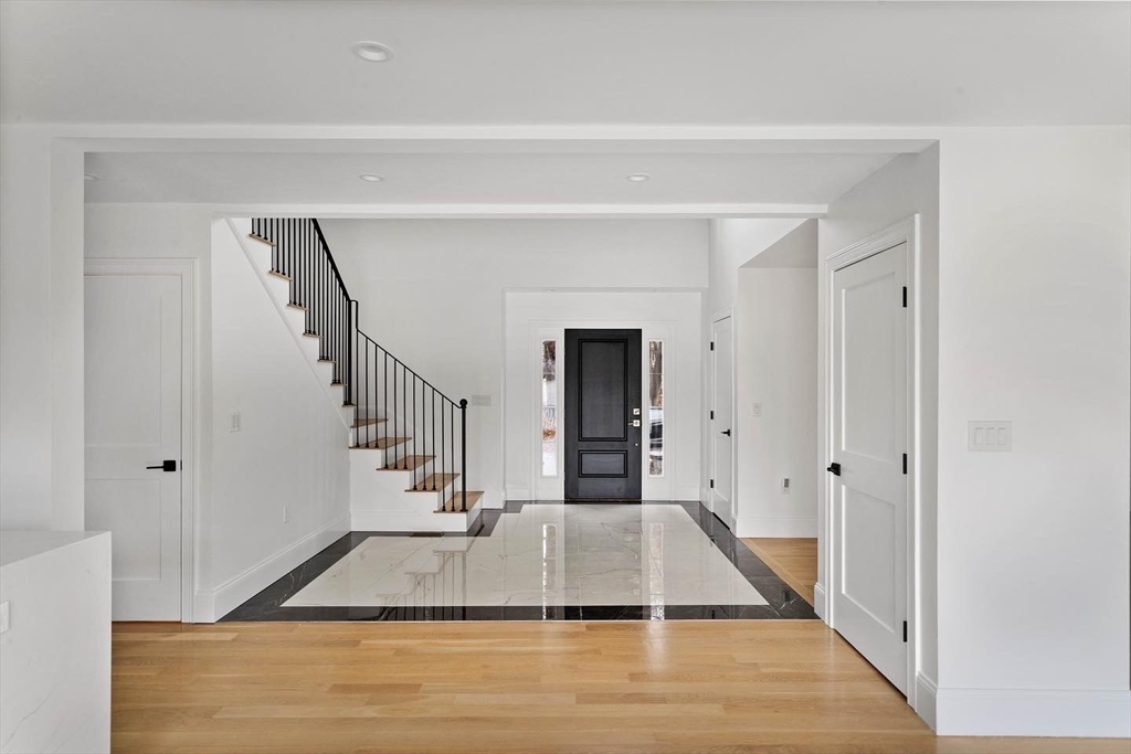 45 Lakeview Ave #45, Lynnfield, MA Photo #4