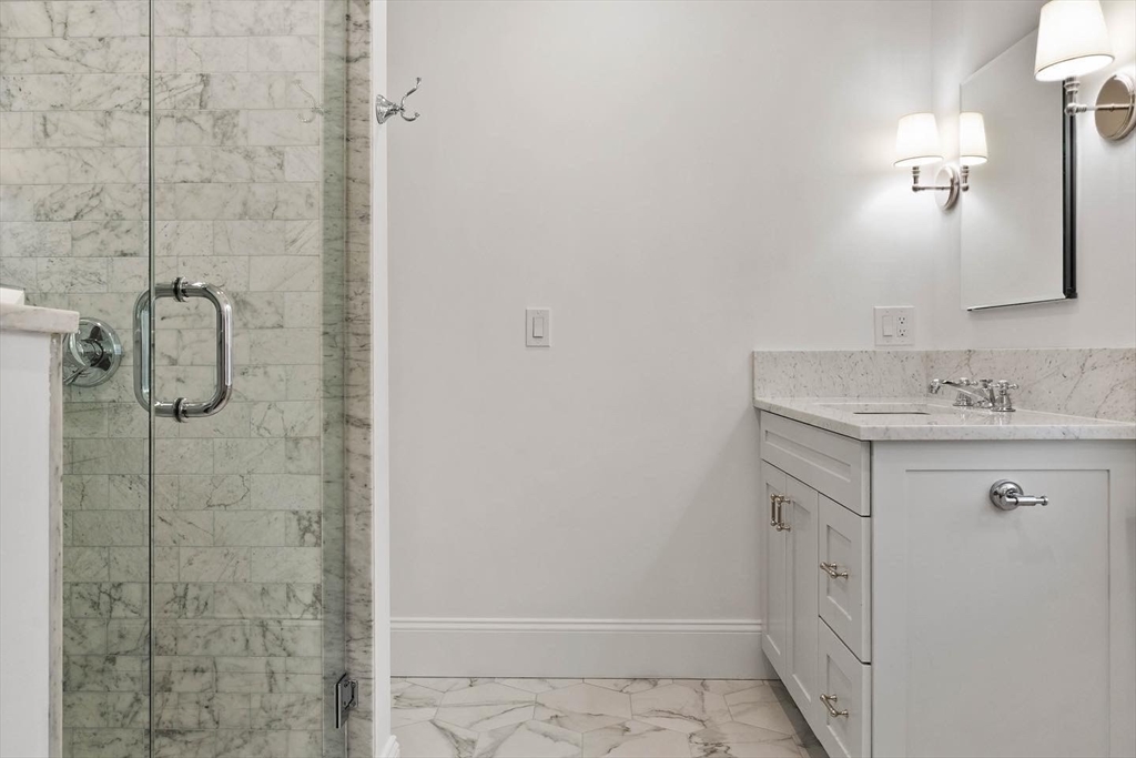 45 Lakeview Ave #45, Lynnfield, MA Photo #11
