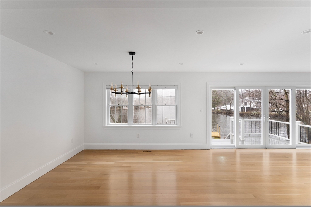 45 Lakeview Ave #45, Lynnfield, MA Photo #22