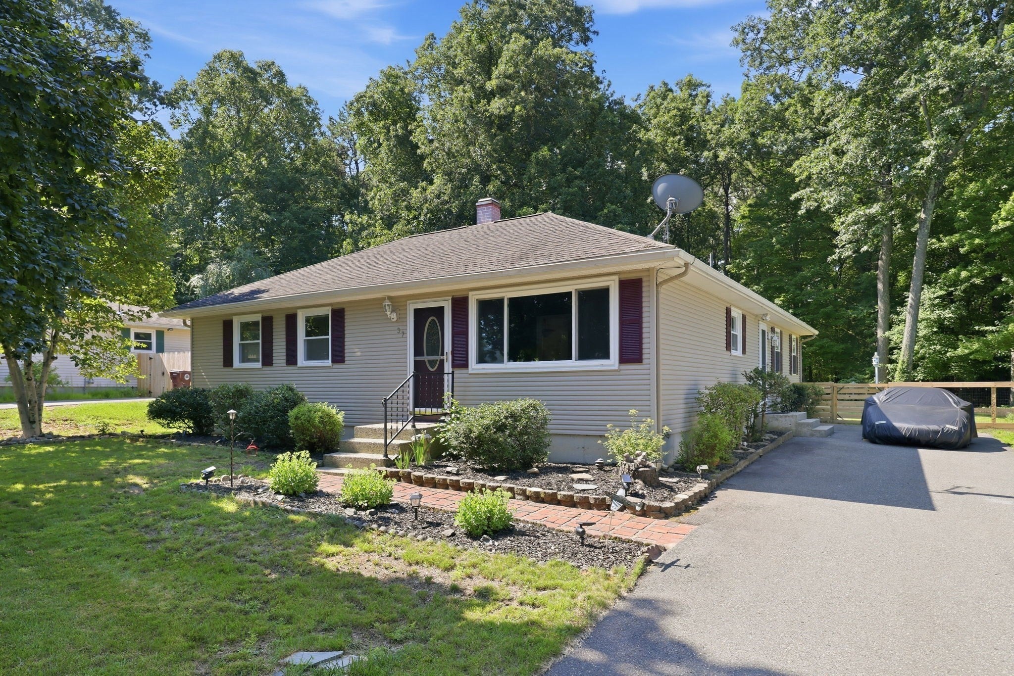 37 Squirrel Rd, Springfield, MA, 37 Squirrel Rd, Springfield, MA Photo #1