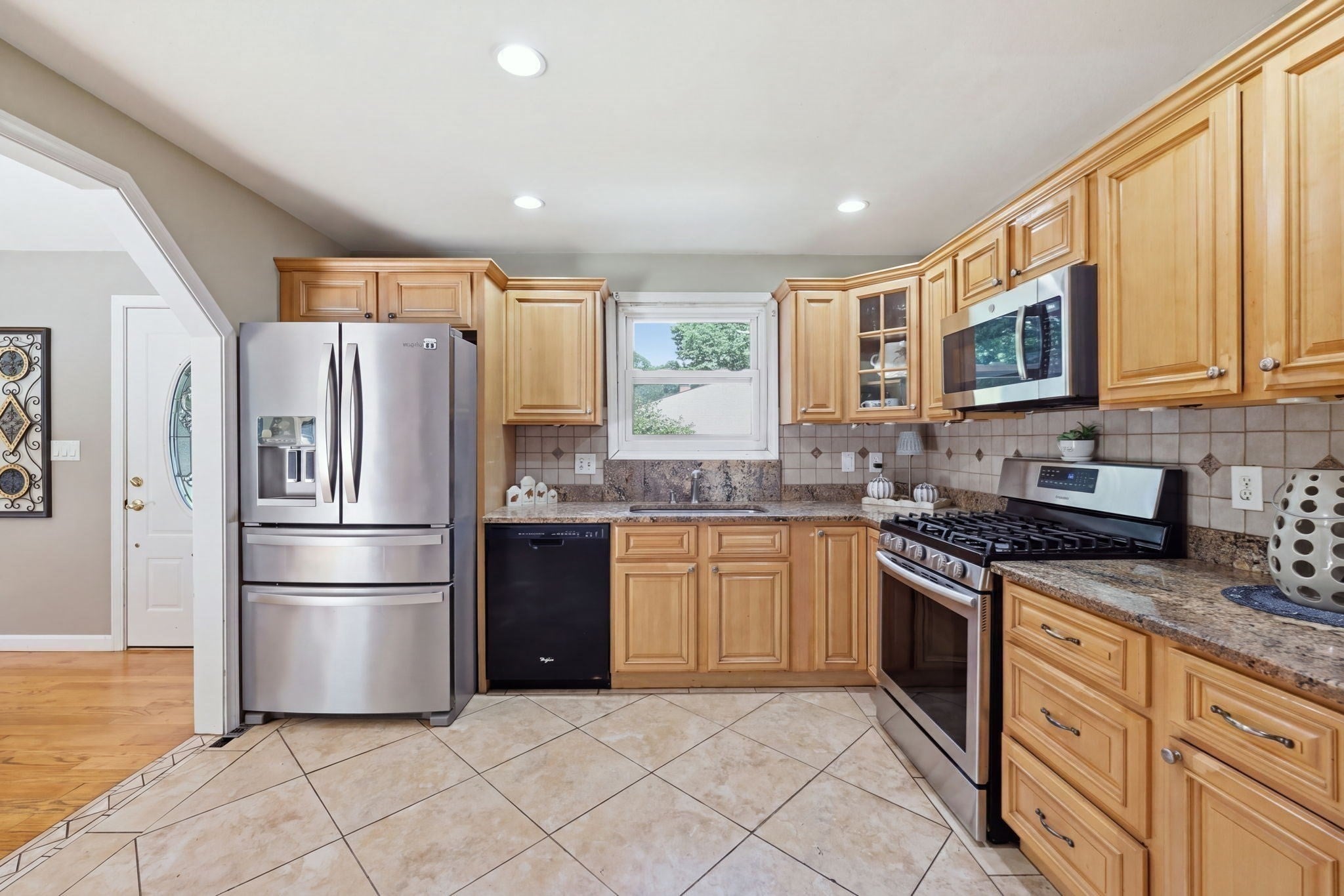 37 Squirrel Rd, Springfield, MA, 37 Squirrel Rd, Springfield, MA Photo #10
