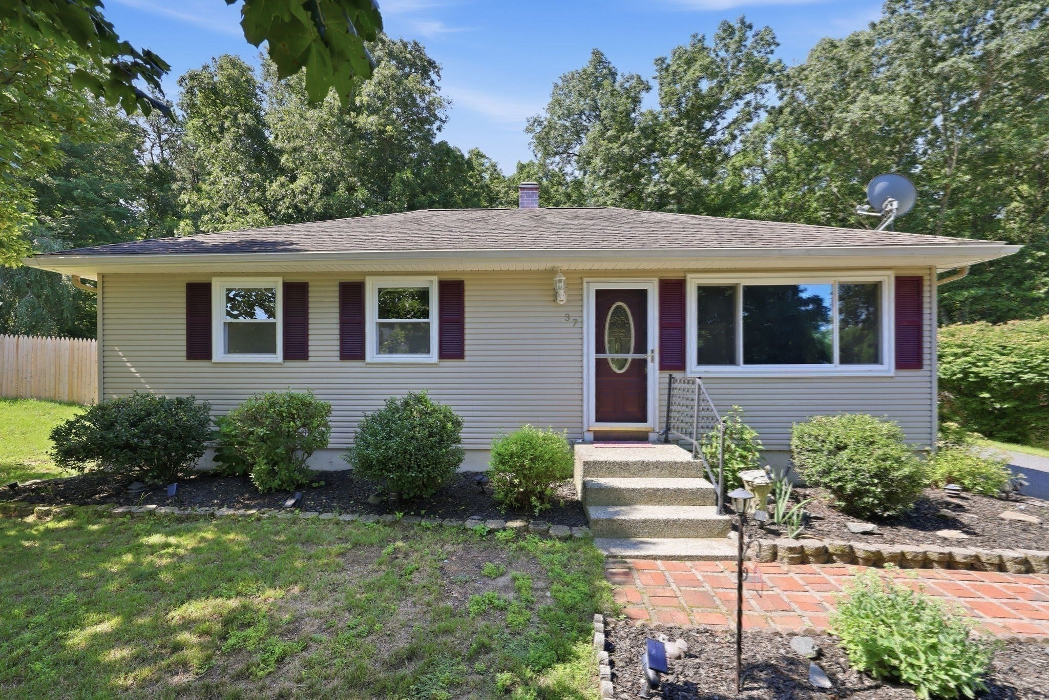37 Squirrel Rd, Springfield, MA, 37 Squirrel Rd, Springfield, MA Photo #40