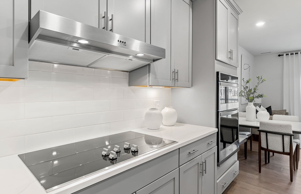 320 Martins Landing 112