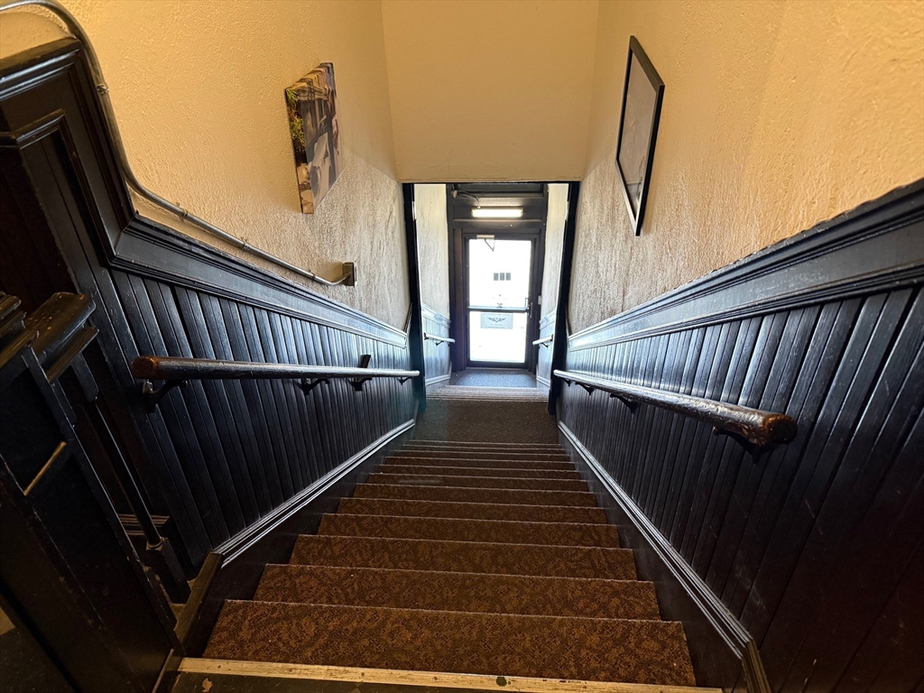 151 S Main St