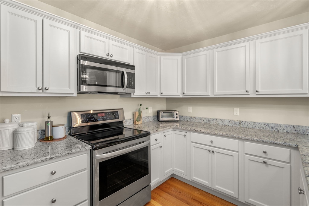 19 Virginia Dr 19