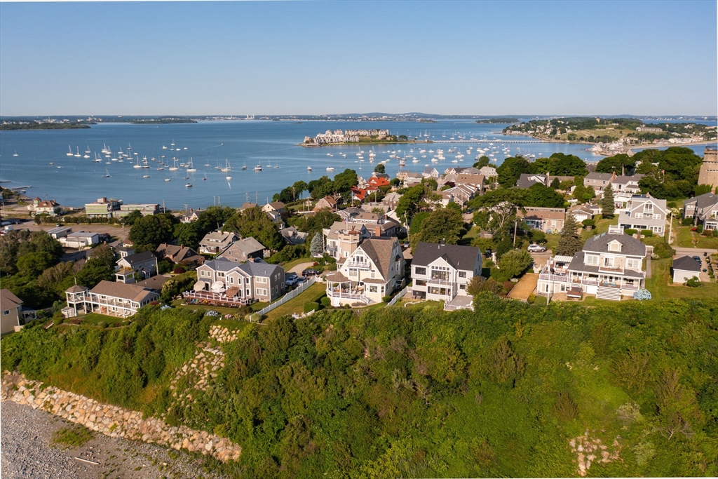 2 Bluff Road