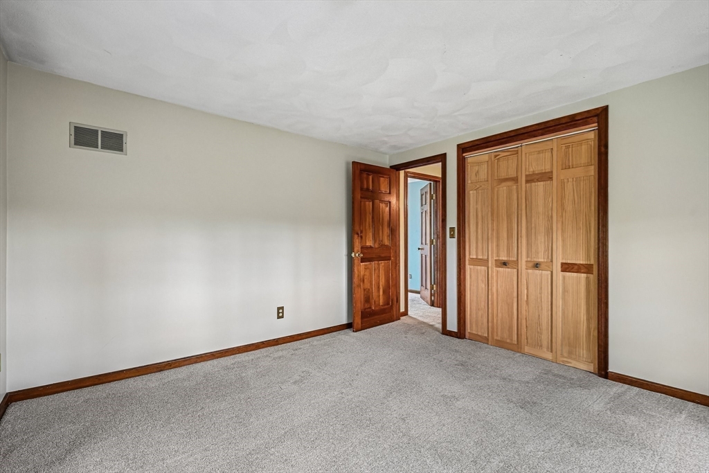 20 Crestwood Rd, North Reading, MA Photo #24