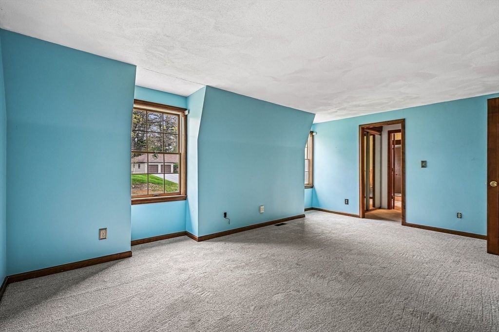 20 Crestwood Rd, North Reading, MA Photo #35
