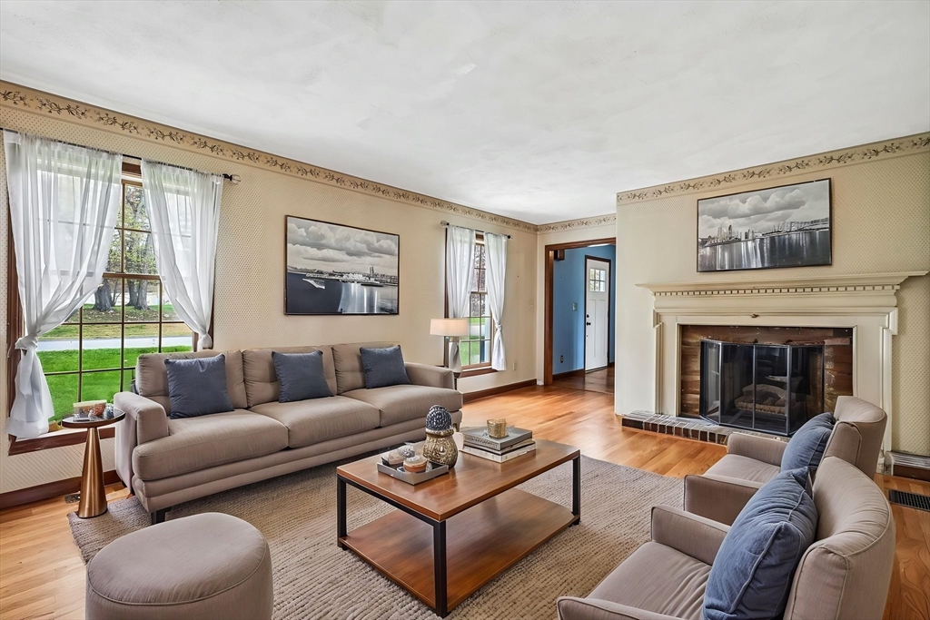 20 Crestwood Rd, North Reading, MA Photo #22