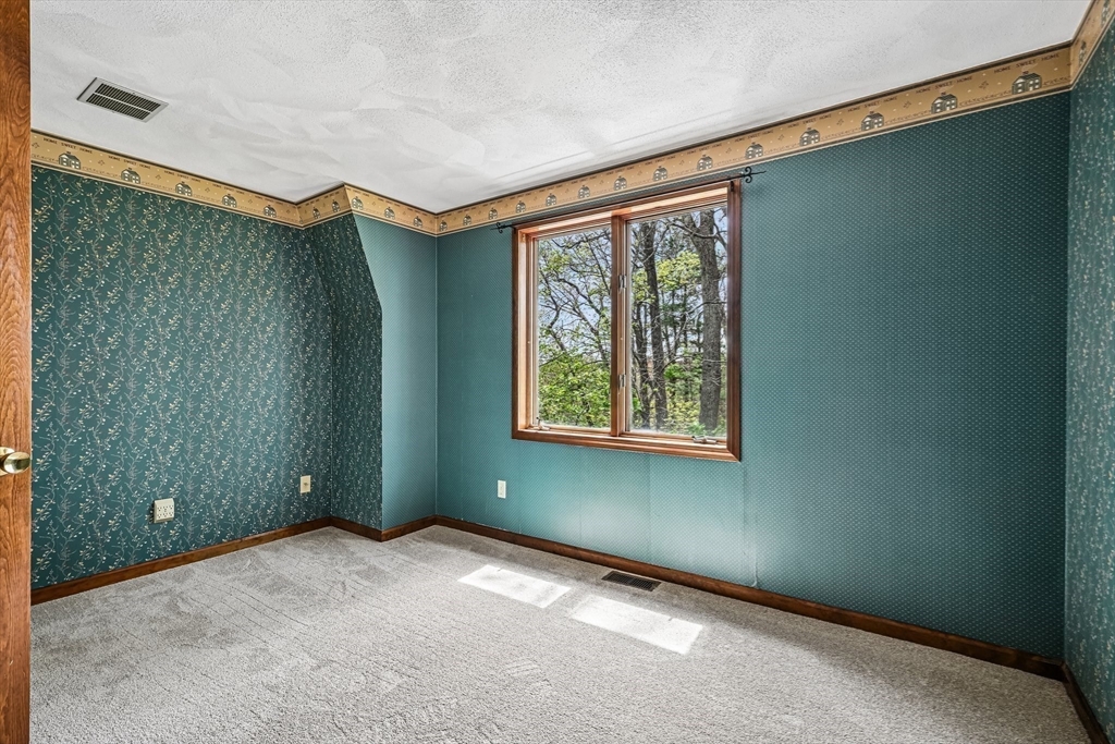 20 Crestwood Rd, North Reading, MA Photo #30