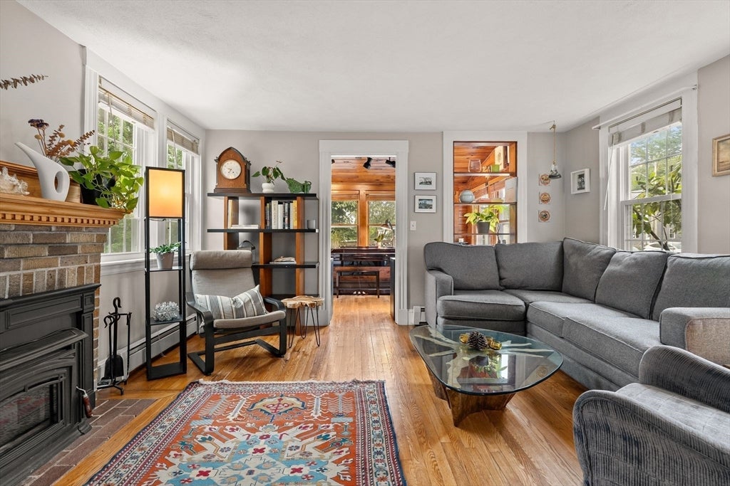 288 Union St, Weymouth, MA, 288 Union St, Weymouth, MA Photo #4
