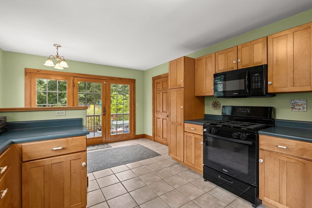 288 Union St, Weymouth, MA, 288 Union St, Weymouth, MA Photo #8
