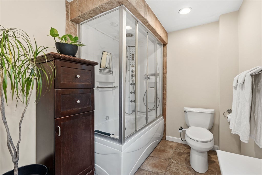 288 Union St, Weymouth, MA, 288 Union St, Weymouth, MA Photo #16