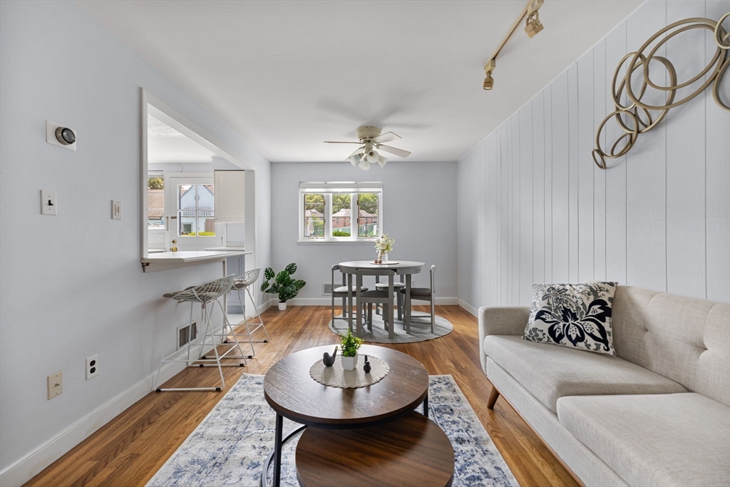 358 Lexington St 358