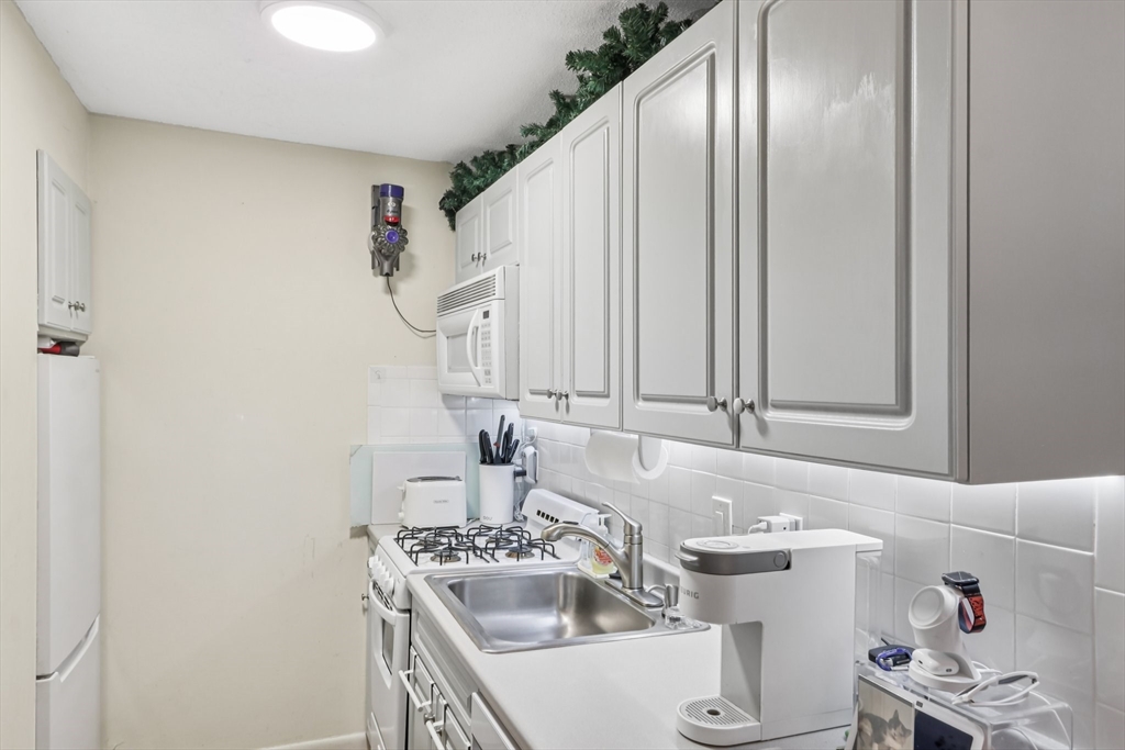 1 Brown Ave 2-51