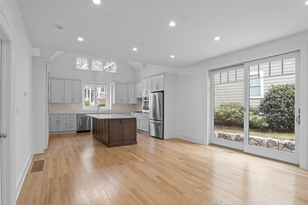 10 Deerpath Lane 10