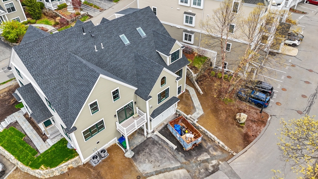 10 Deerpath Lane 10