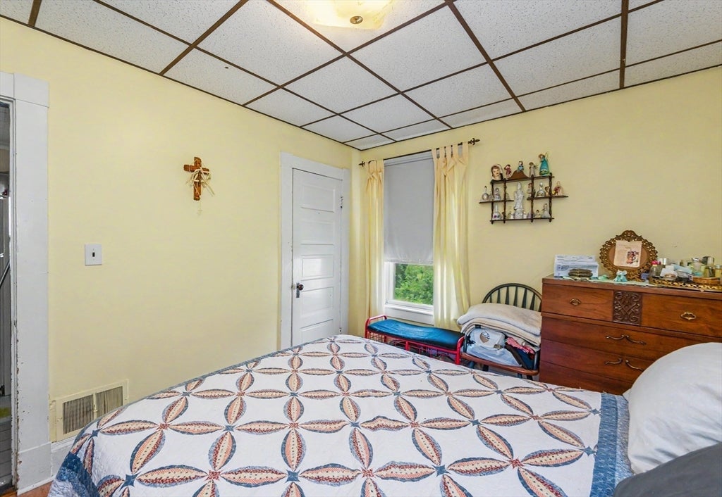 256 University Ave, Lowell, MA, 256 University Ave, Lowell, MA Photo #16