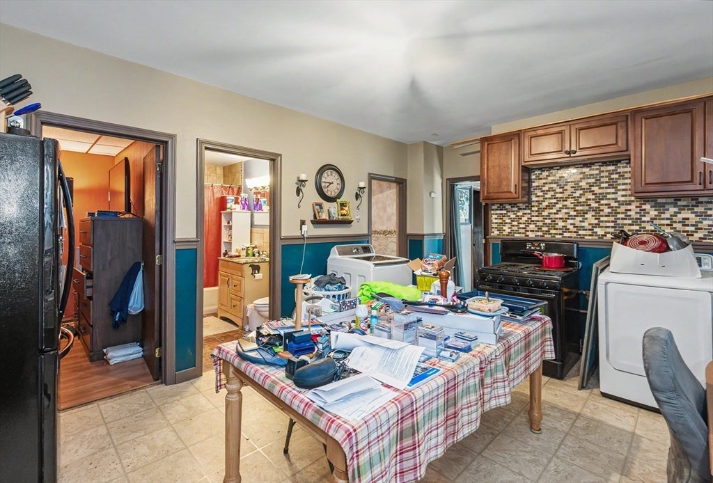 256 University Ave, Lowell, MA, 256 University Ave, Lowell, MA Photo #22