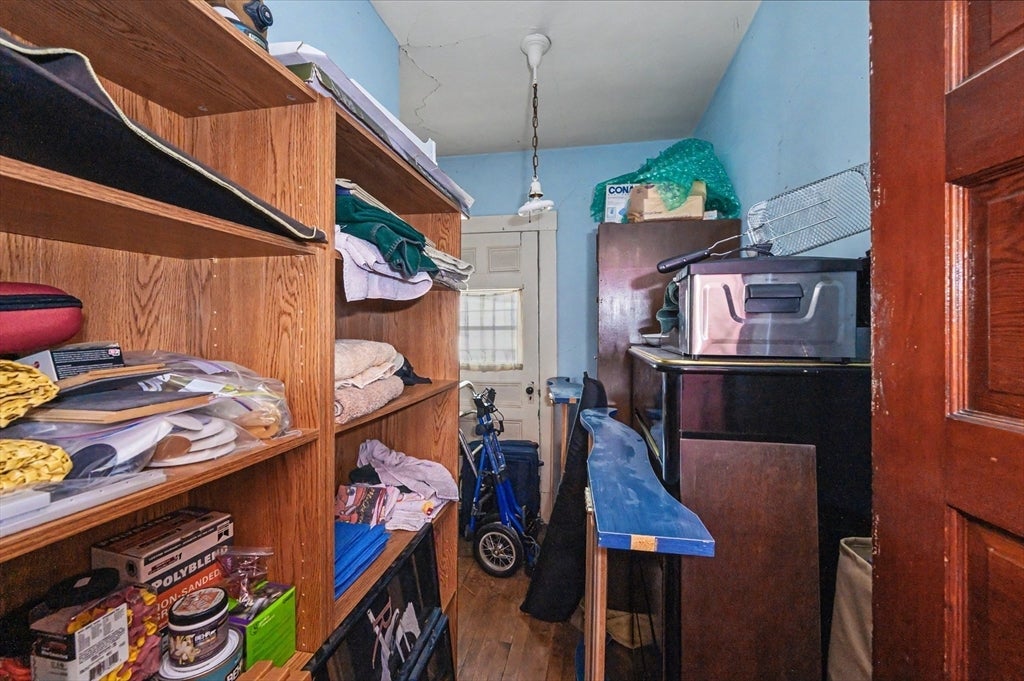 256 University Ave, Lowell, MA, 256 University Ave, Lowell, MA Photo #32