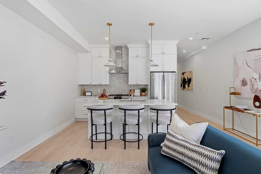 28 Swan Ave. 1