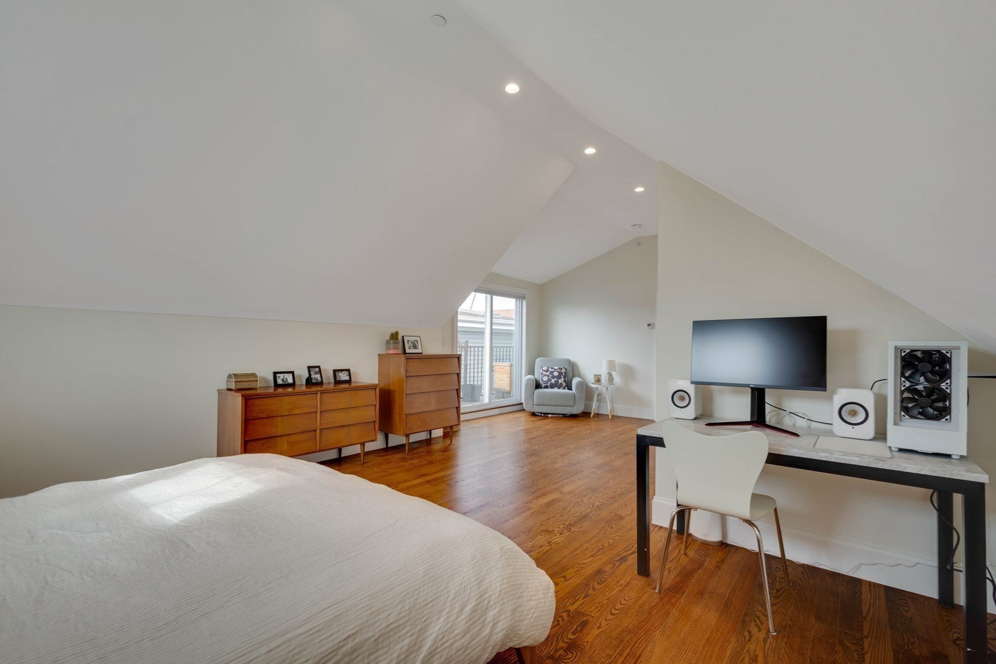 271 Gold St #2, Boston, MA Photo #26