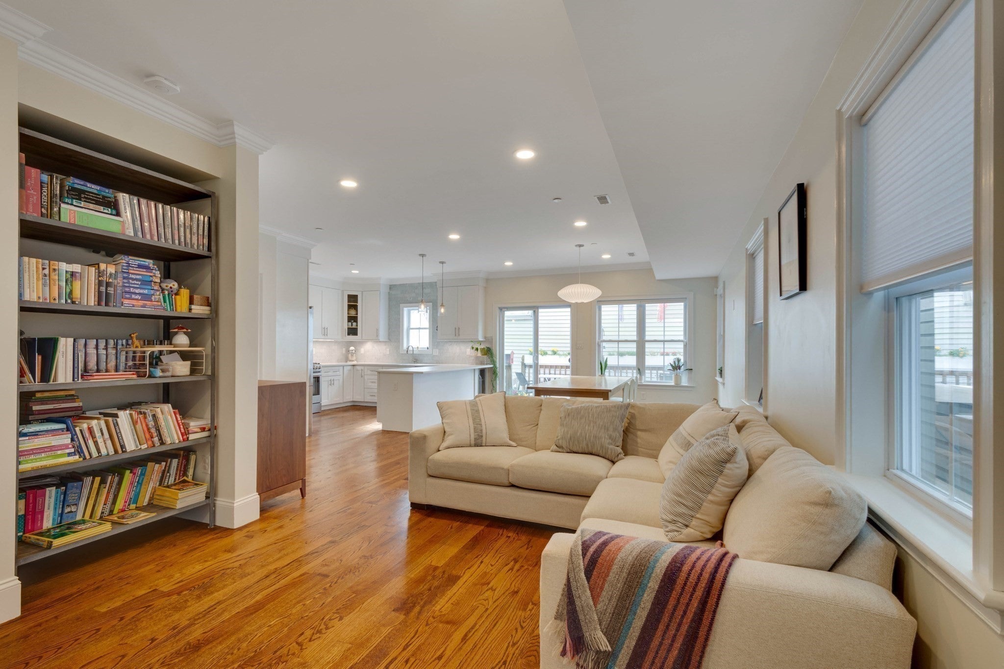 271 Gold St #2, Boston, MA Photo #11