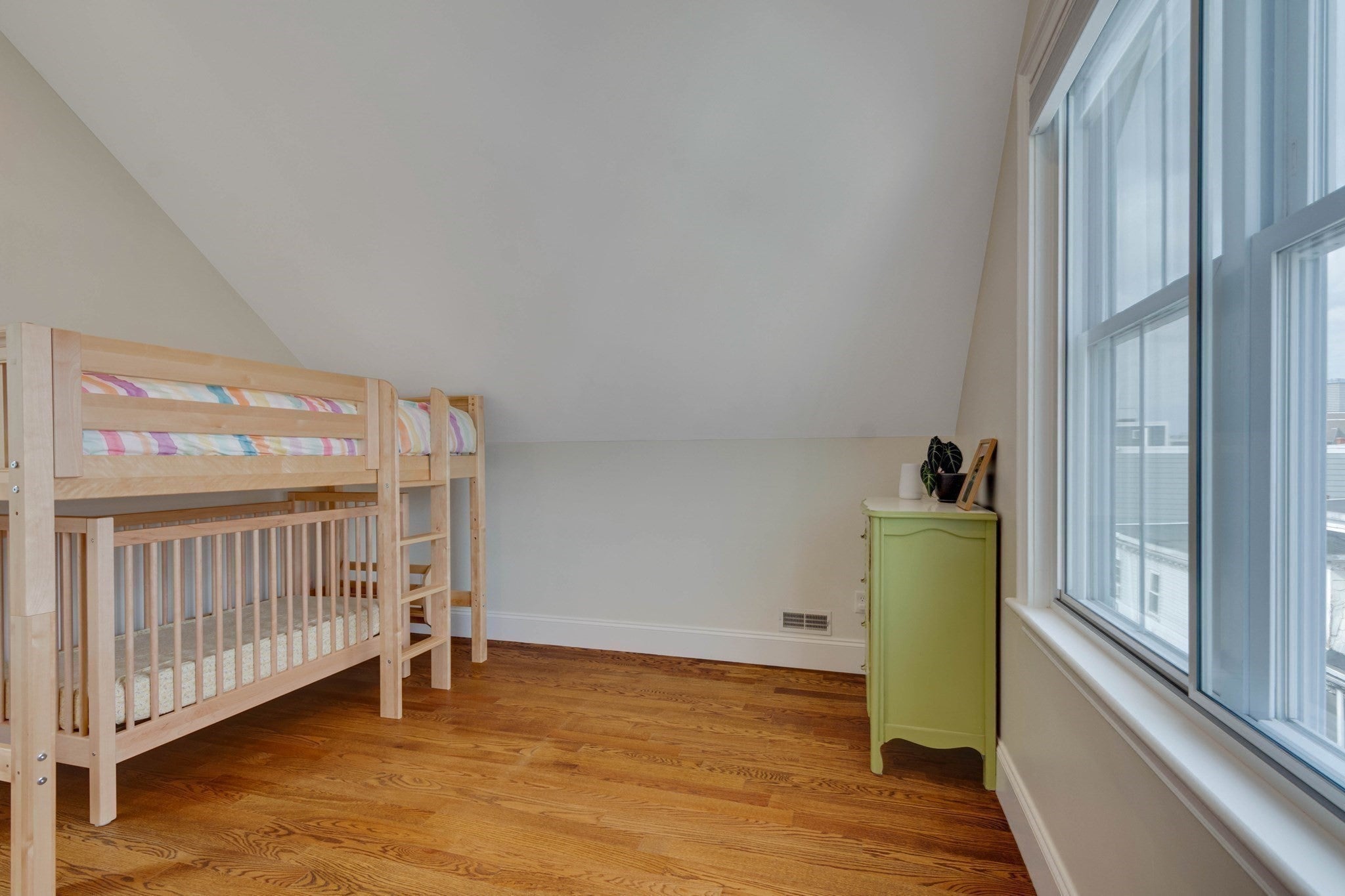 271 Gold St #2, Boston, MA Photo #33