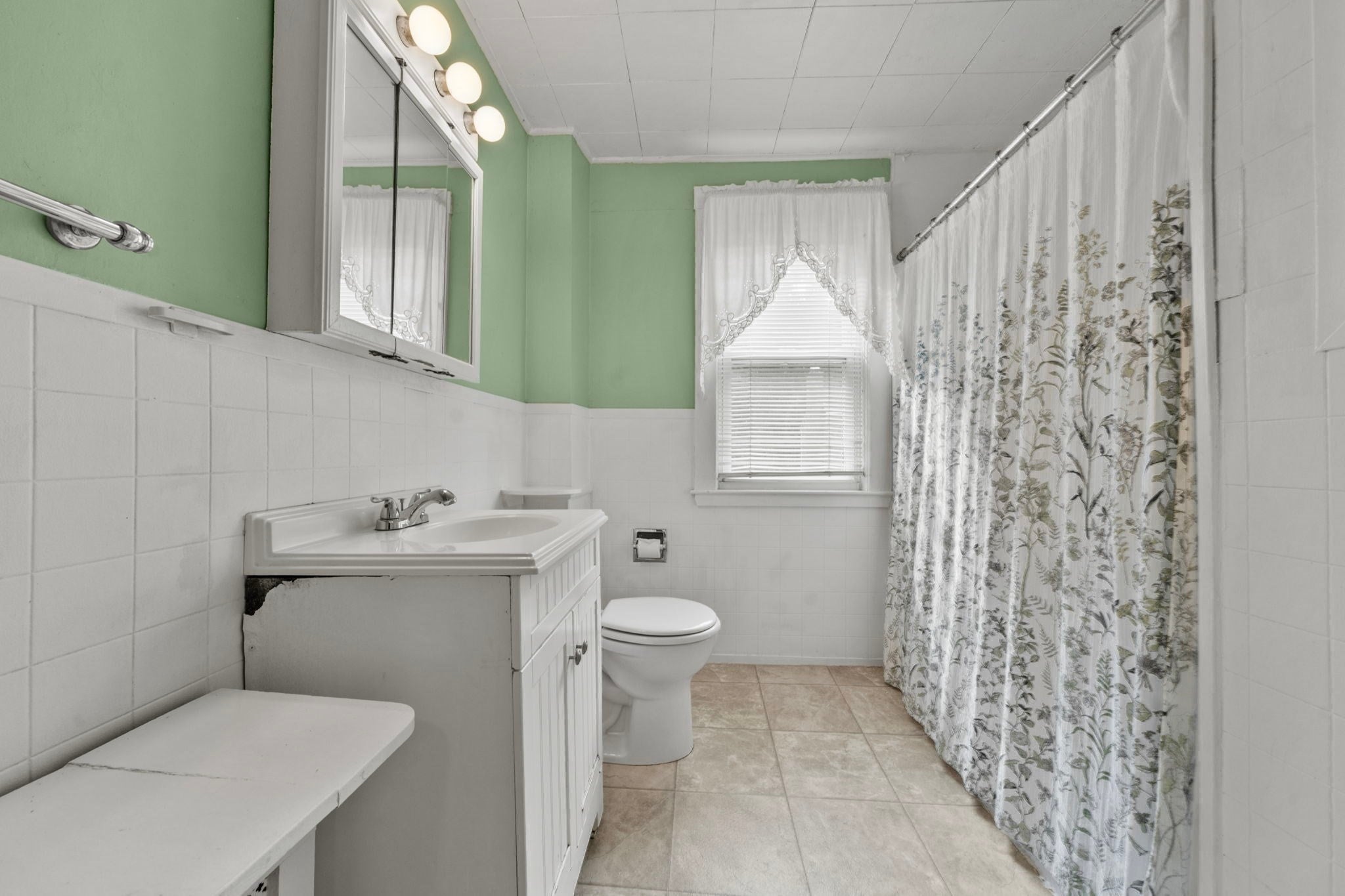 76 Harrison Ave, Woburn, MA Photo #16