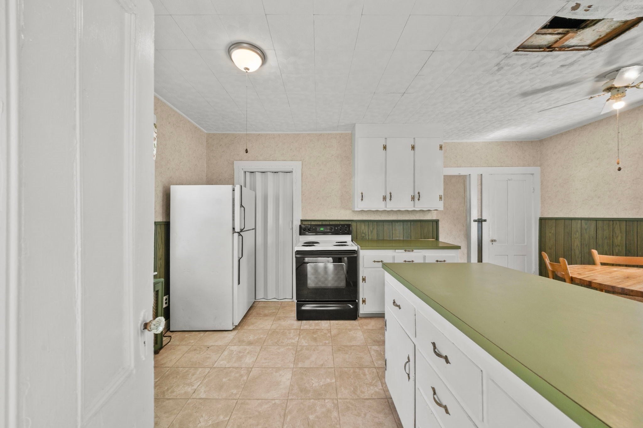 76 Harrison Ave, Woburn, MA Photo #14