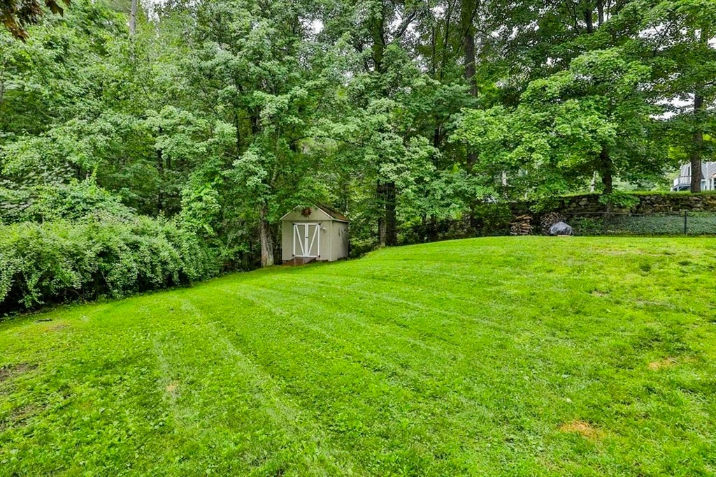 9 Candy Ln, Merrimack, NH Photo #5