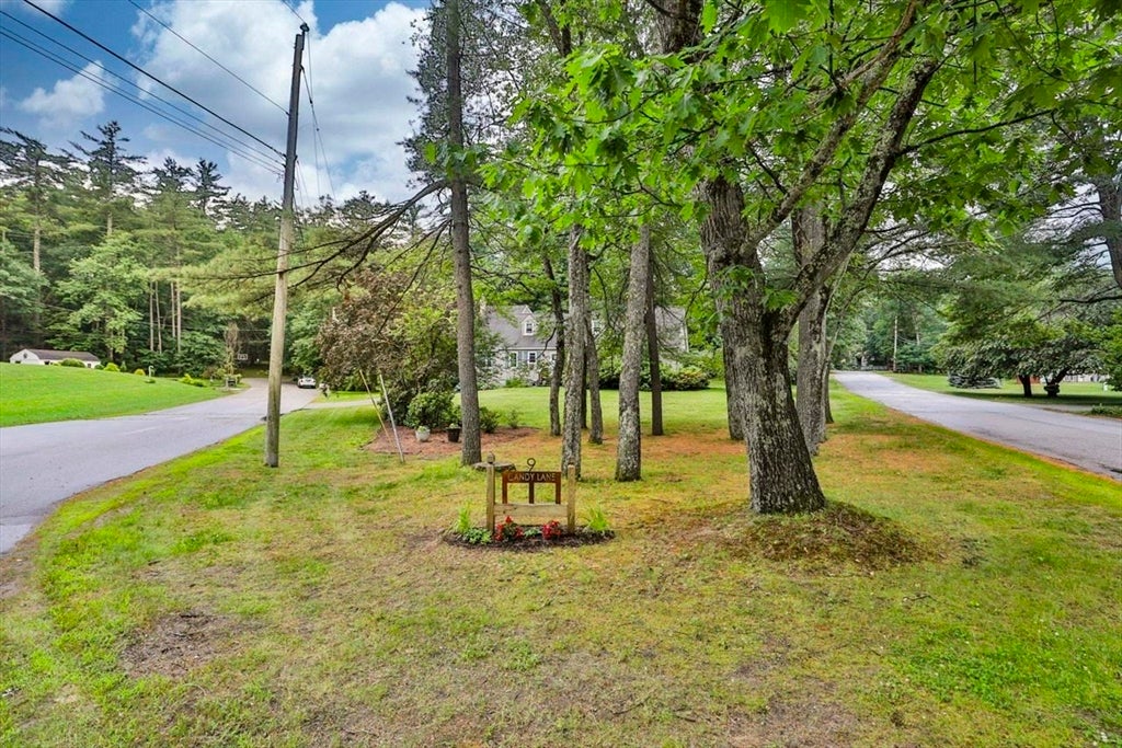 9 Candy Ln, Merrimack, NH Photo #2