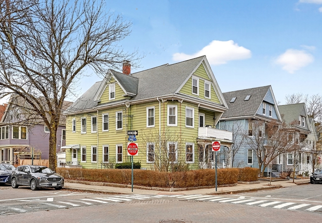 326 Summer St