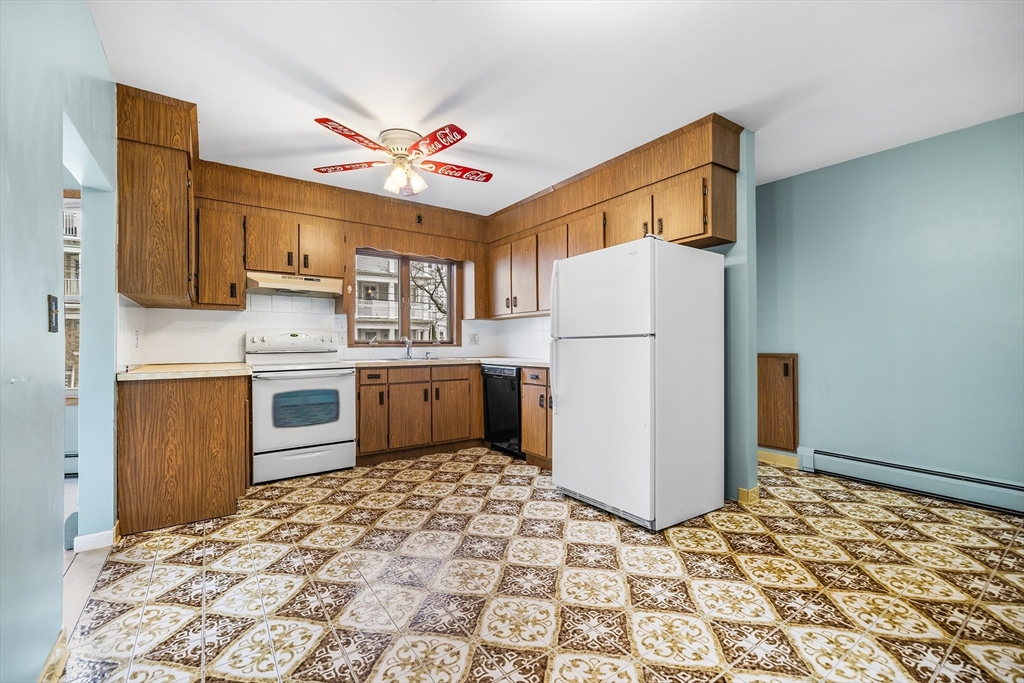 17 Upland Rd