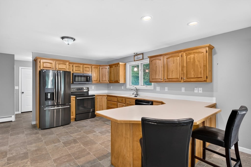 170 Queen Lake Rd