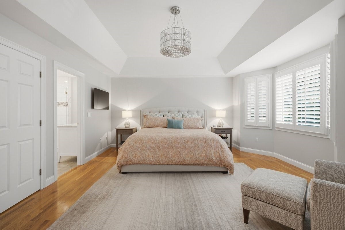 923 Lagrange ST #923, Boston, MA Photo #23