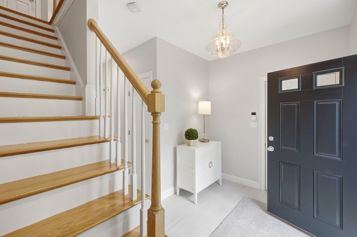 923 Lagrange ST #923, Boston, MA Photo #6