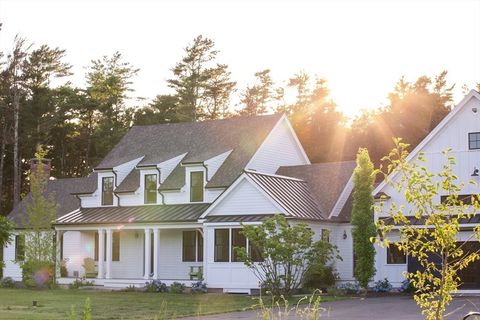 59 Alexander Booker Rd Falmouth MA 02536