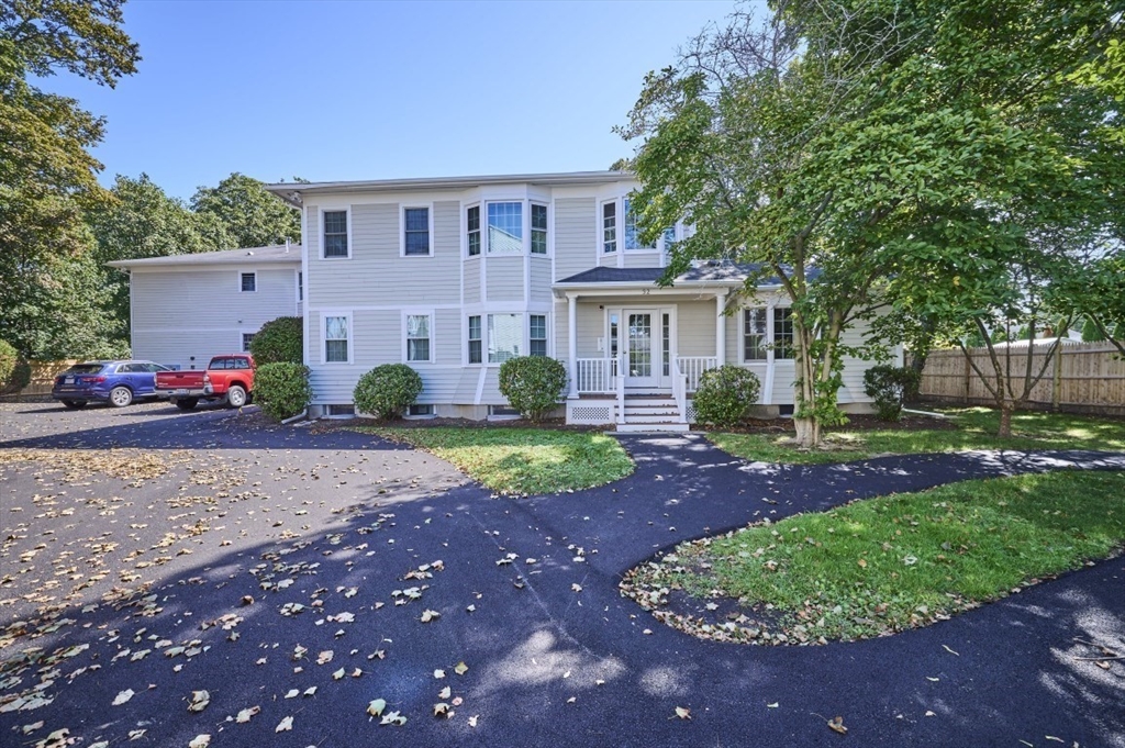32 Beach St 1