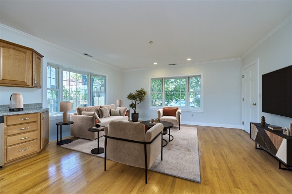 32 Beach St 1