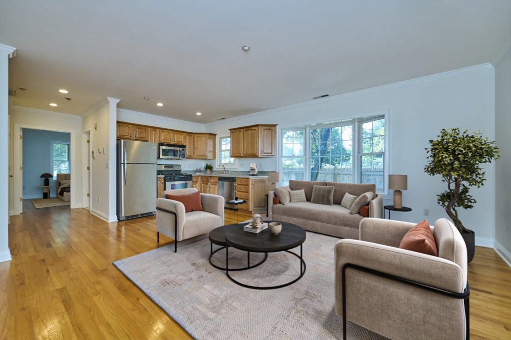 32 Beach St 1