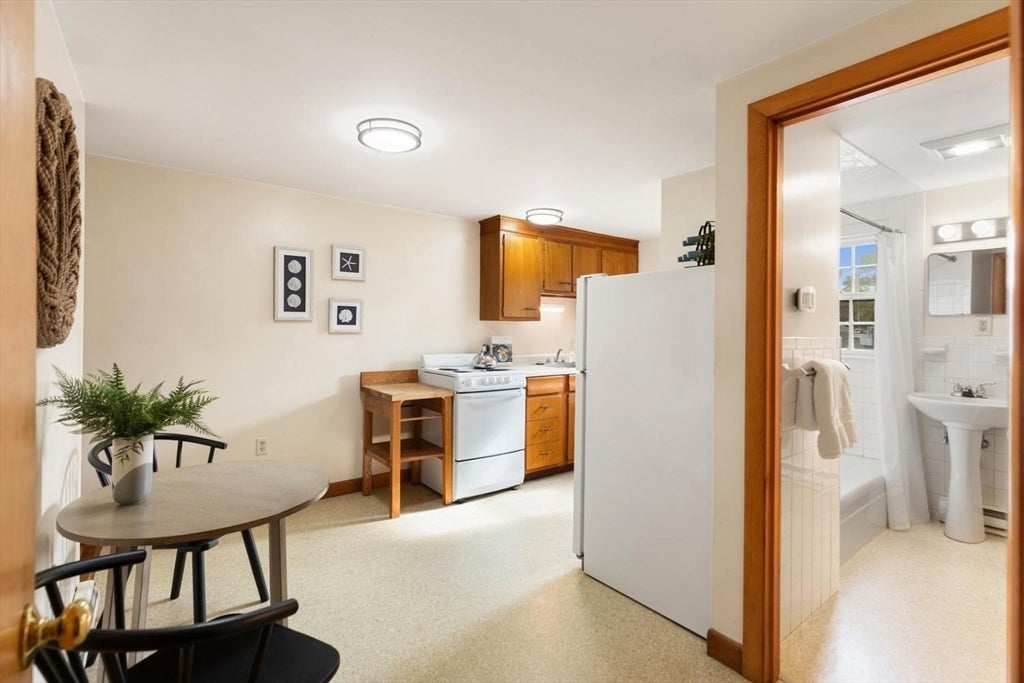 9 Jewett St #C, Rockport, MA, 9 Jewett St #C, Rockport, MA Photo #15