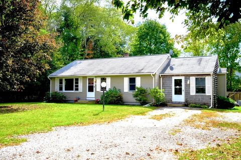 8 Clayton Rd Middleboro MA 02346