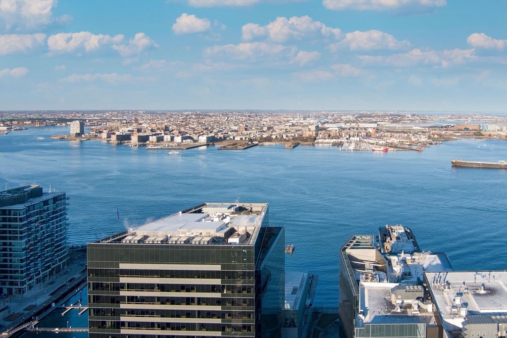 135 Seaport Blvd 1106