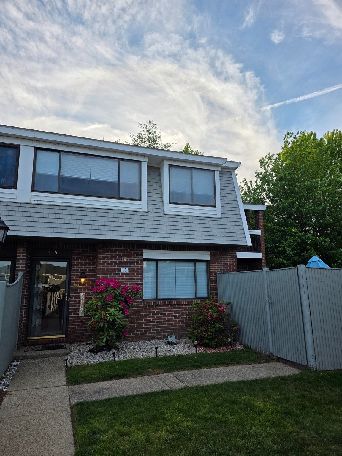 206 Greenbrook Dr