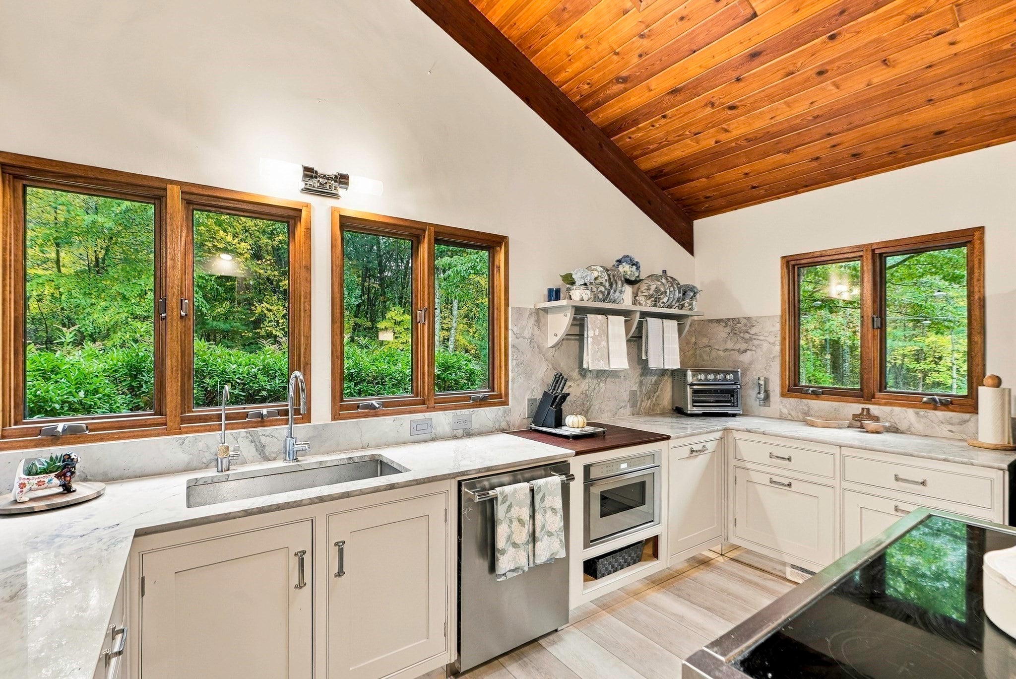4 Stoney Brook Road, Hopkinton, MA Photo #7
