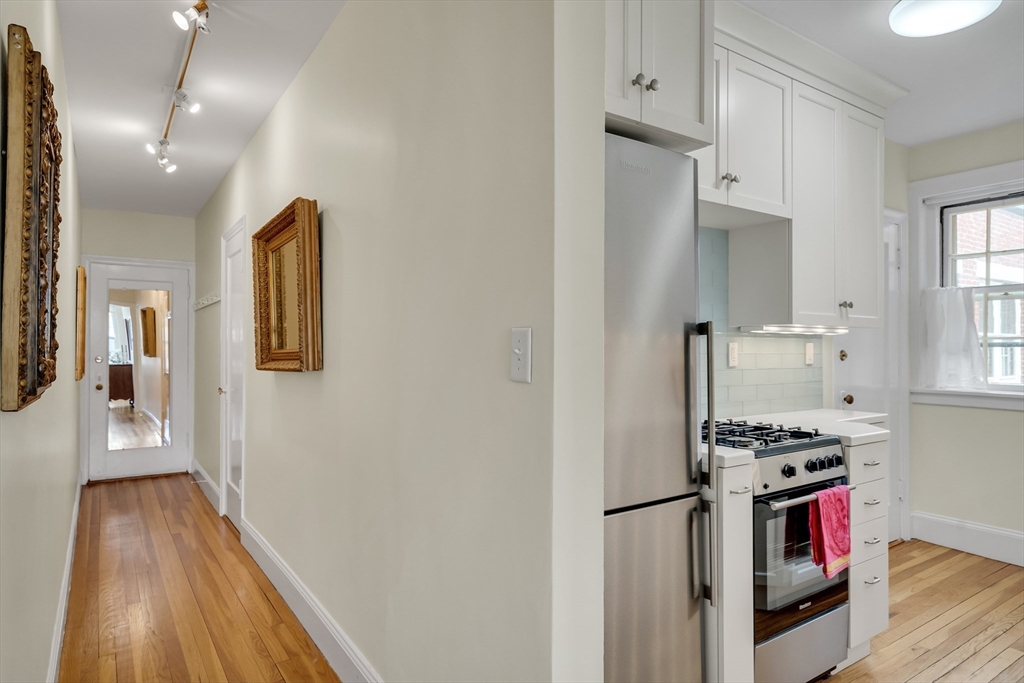 41 Bowdoin St 43