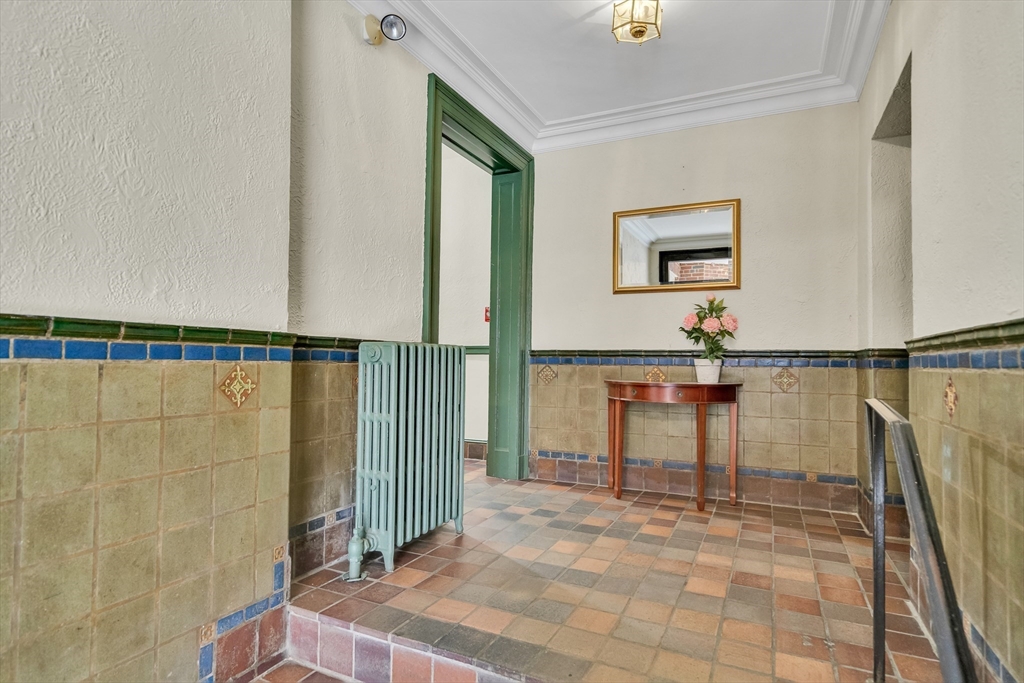 41 Bowdoin St 43