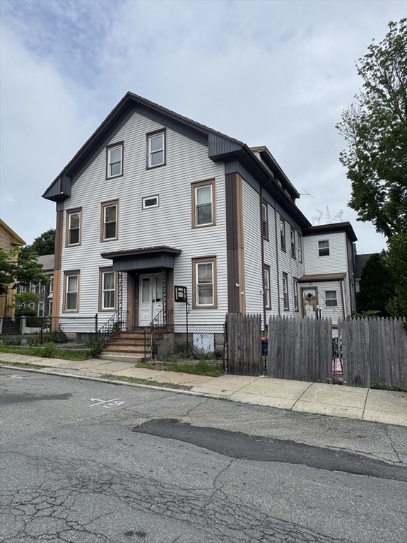 199 Maxfield St